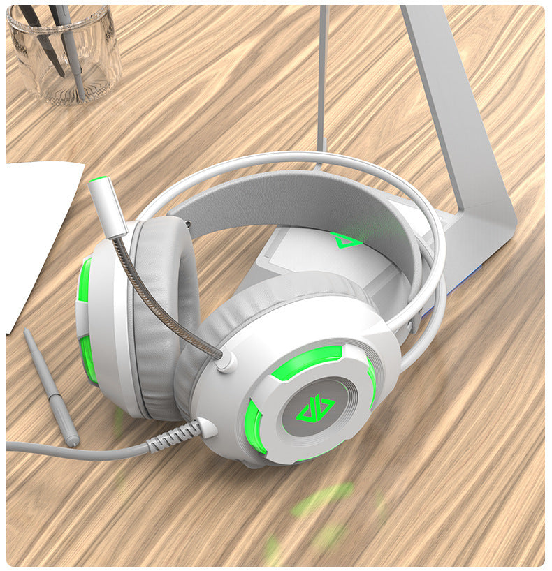 Esports listen to the sound of eating chicken headphones